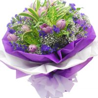 Kirim Bunga Handboquet Tulip di Karawang, Jawa Barat