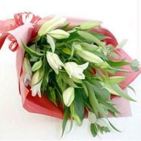 WE027._white-lilies-hand-bouquet-birthday-flower  HB37