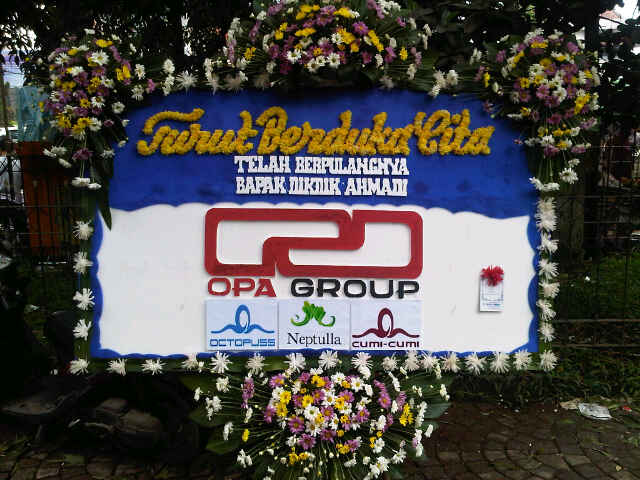 Kirim Cepat Karangan Bunga Papan Duka Cita ke Cilacap Jawa Tengah