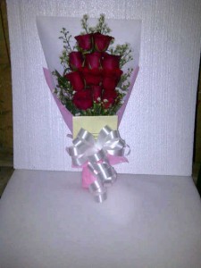 Toko Bunga Mawar Merah Di Kota TanjungbalaiJual Bunga Mawar Merah Di Tapanuli SelatanPesan Bunga Mawar Merah Di Kab Deli SerdangHand Bouquet 11 tangkai mawar merah