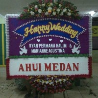 Toko Prestisa Jual Karangan Bunga Papan Wedding di Kecamatan Kutawaluyu di Karawang (BPW-75)