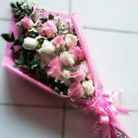 Kirim Bunga Handbouquet Valentine Untuk Kota Surabaya