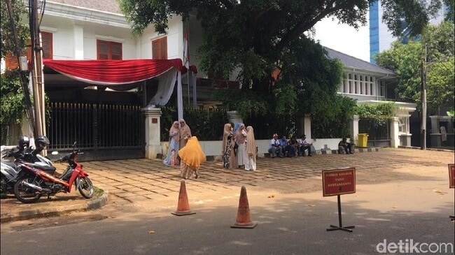 Rumah Prabowo Kini Sudah Bersih Dari Karangan Bunga