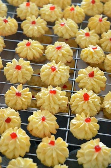 10 Kue Kering Khas Indonesia Yang Wajib Ada Saat Lebaran 