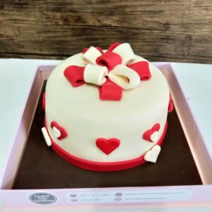 Love Wrapped Cake Surabaya