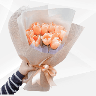 peach tulip bouquet