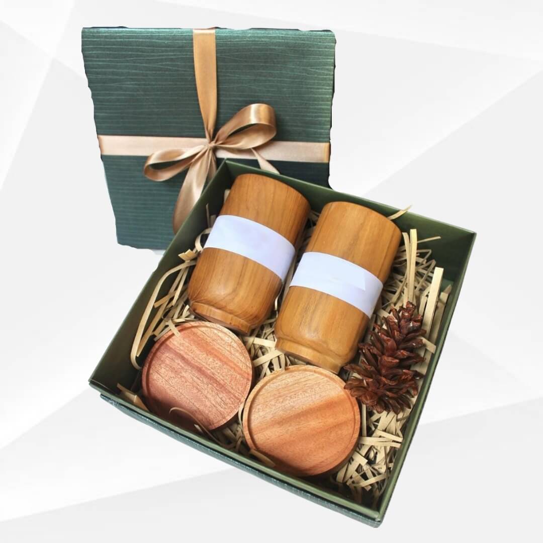 wooden cutlery hampers