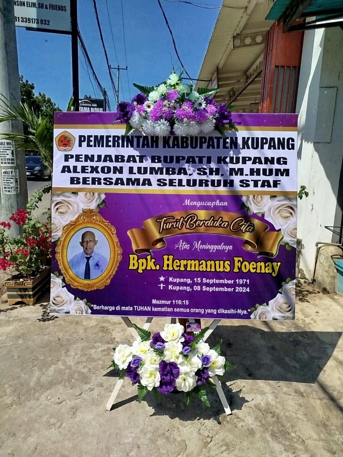 Karangan Bunga Papan DukaCita - Kupang - 005