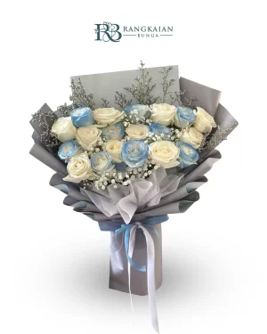 Blue & White Rose Dream
