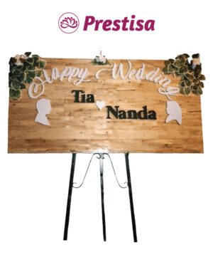 Karangan Bunga Papan Kayu - New 011